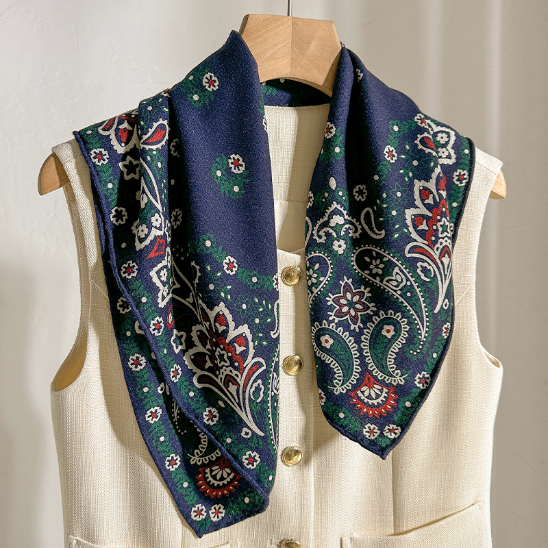 Sciarpa di seta 70% lana 30% D - Shawl Wrap Winter recensione e prezzo